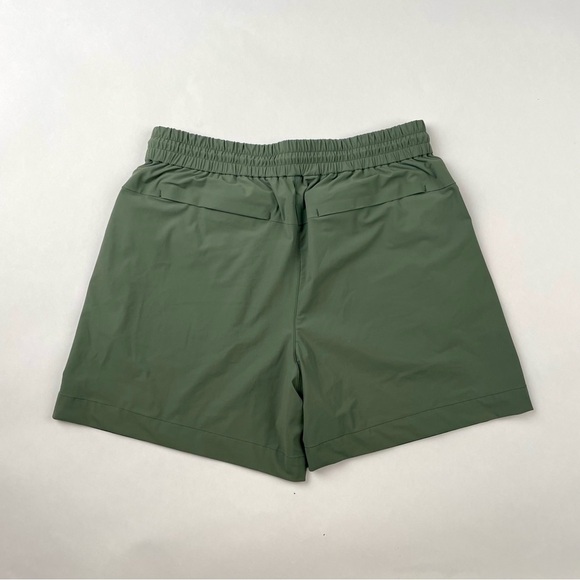 Tilley Green shorts - Picture 3 of 3